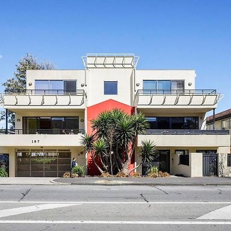 Cozy 1 Bedder In St Kilda With Balcony Apartment Melbourne Bagian luar foto